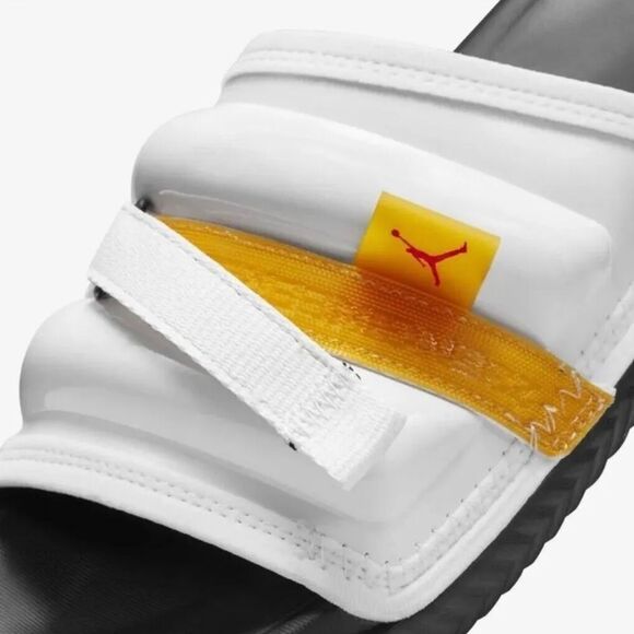 Nike Jordan Super Play Slide Slippers White/Taxi DM1683-170, Men Size 8 - Picture 4 of 11